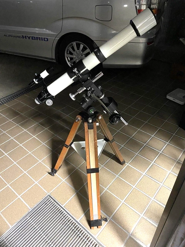 Takahashi TS 50mm f/700 Refractor on EQ Mount – Serial No. 0001 – Vintage Japan - Image 2 of 4