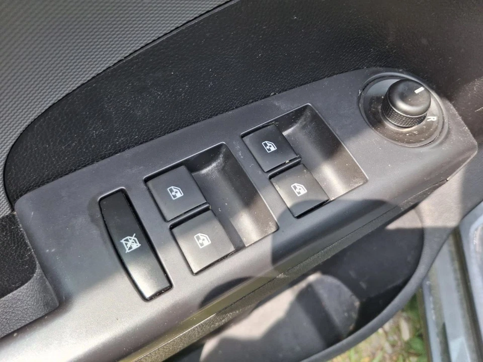 Chevrolet Sonic 2013 conductor conjunto parasol izquierdo gris 106 k millas Foto 3 de 4