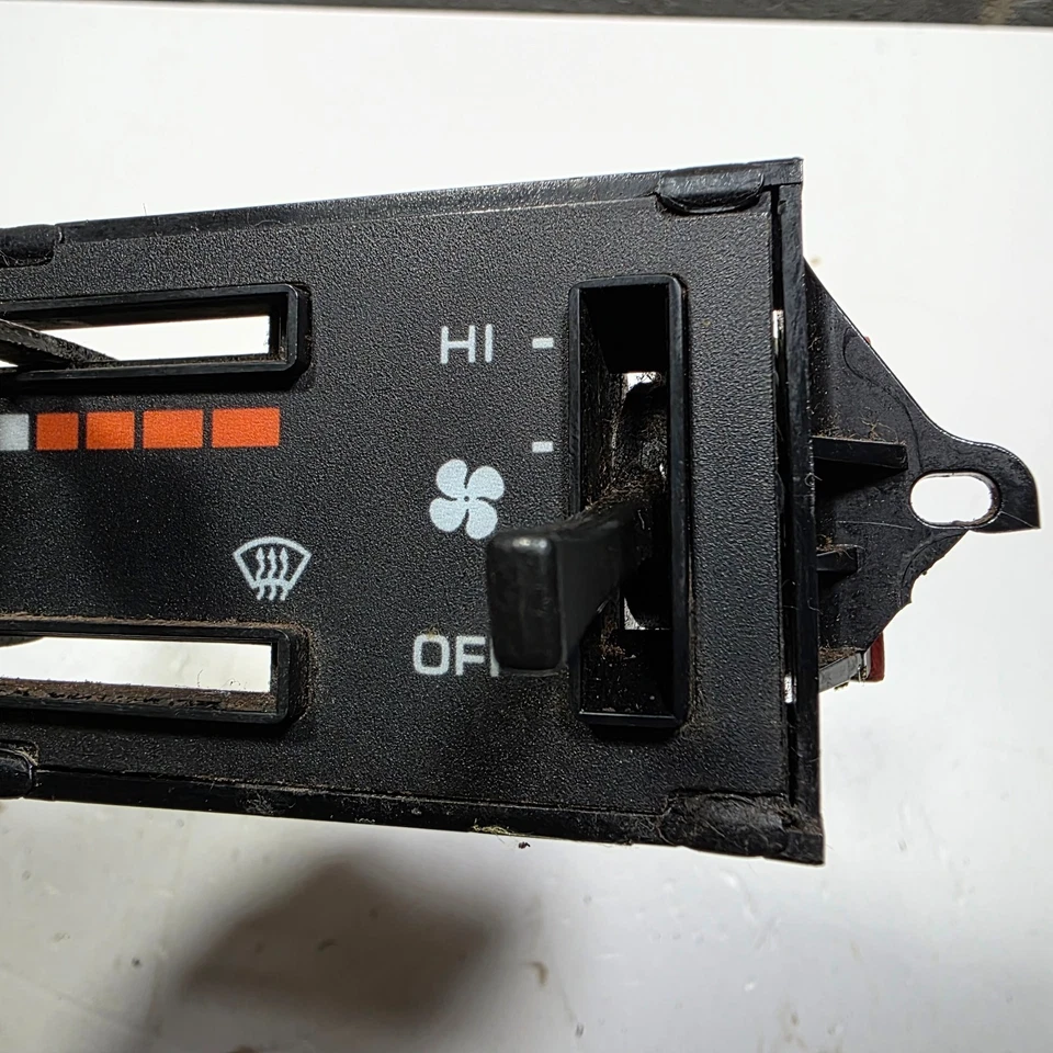 1981-1993 dodge d150 heater control unit - Image 2 of 4
