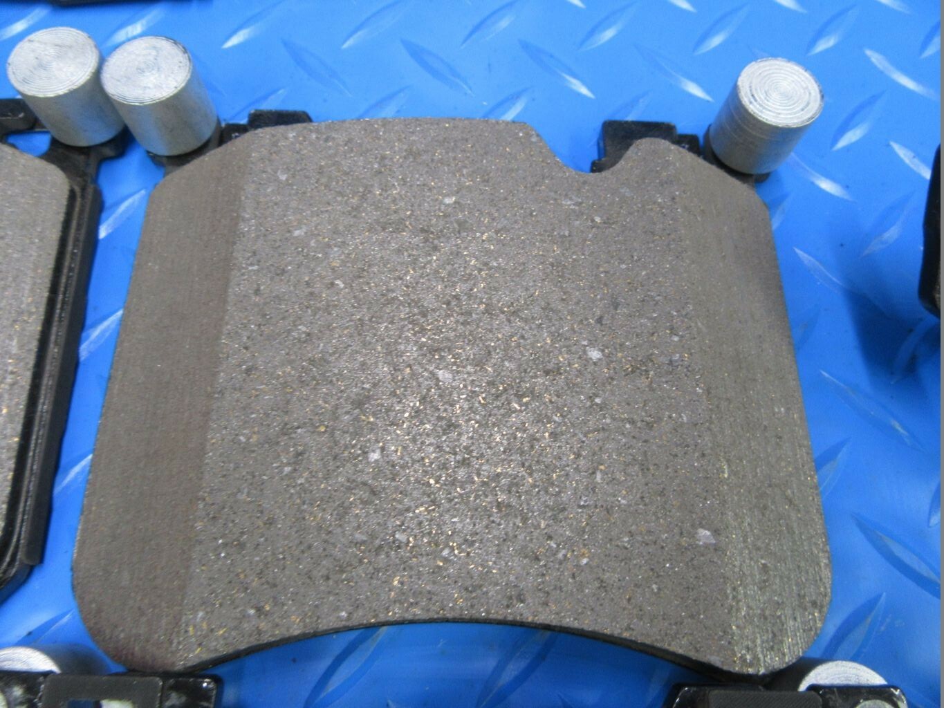 Rolls Royce Ghost Dawn Wraith front & rear brake pads + sensor LOW DUST #7752