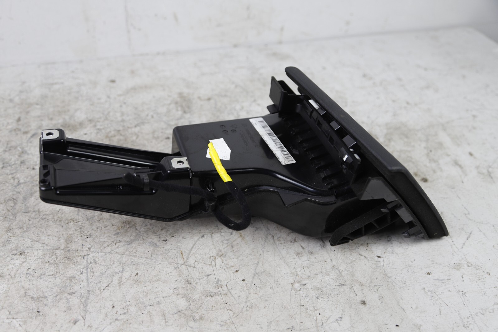2014 - 2020 MASERATI GHIBLI DASH LEFT SIDE STORAGE TRAY COMPARTMENT BOX OEM