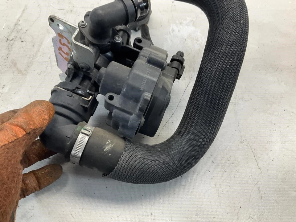 17 18 19 Alfa Romeo Giulia Ti Sport (952) Motor Refrigerante Bomba Agua Termostato B Foto 4 de 4