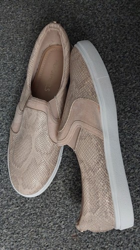 Head over heels flat womens shoes, size 8, never been worn - Picture 3 of 5