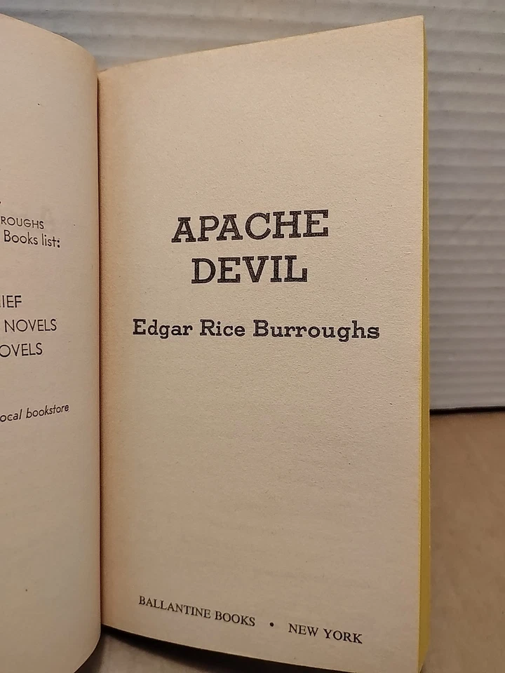 Apache Devil Edgar Rice Burroughs Sci-Fi Fantasy Paperback Book Vintage Foto 2 de 4