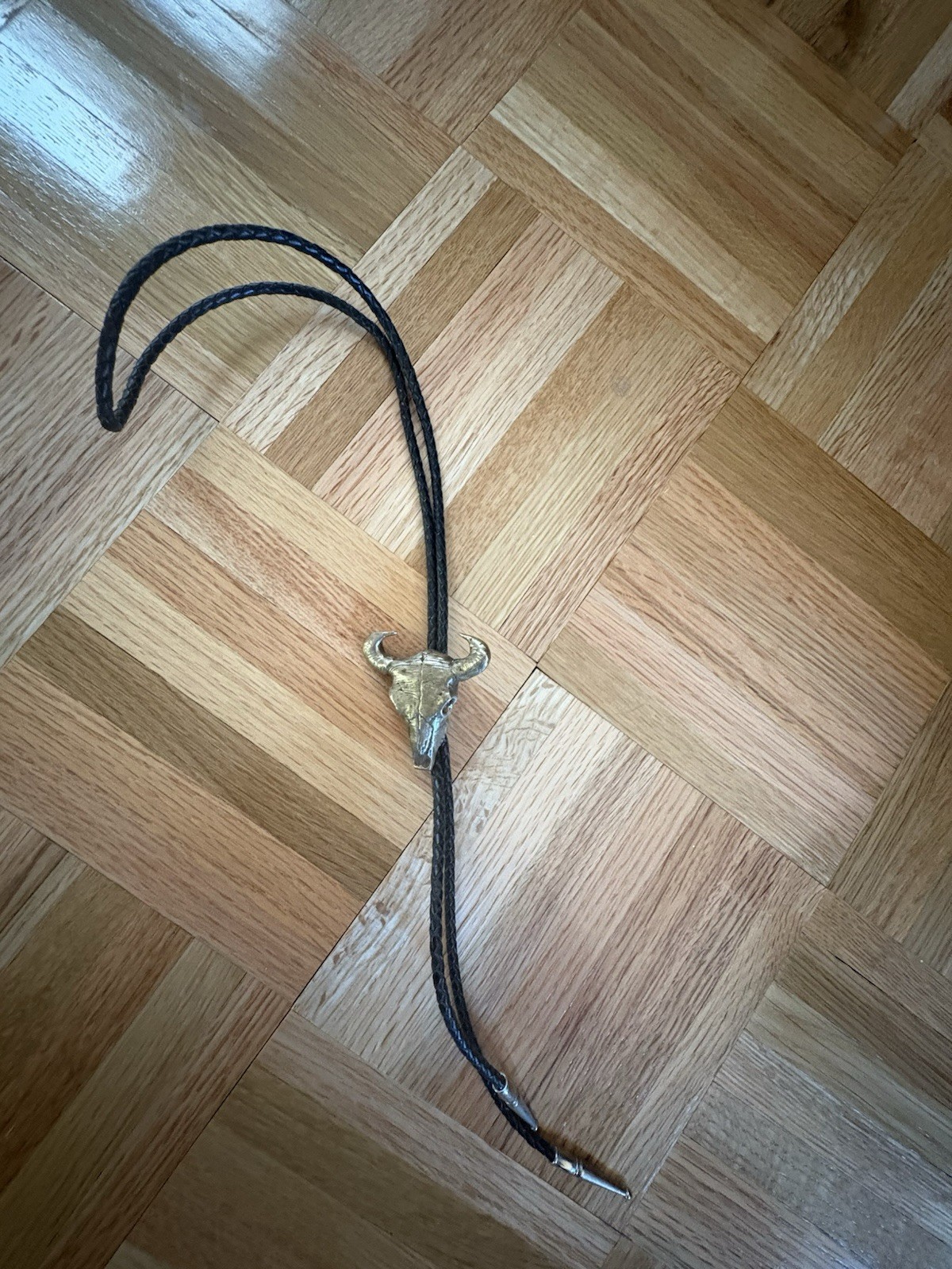 Hellotrope Solid steer skull bolo tie, Solid Bras… - image 3