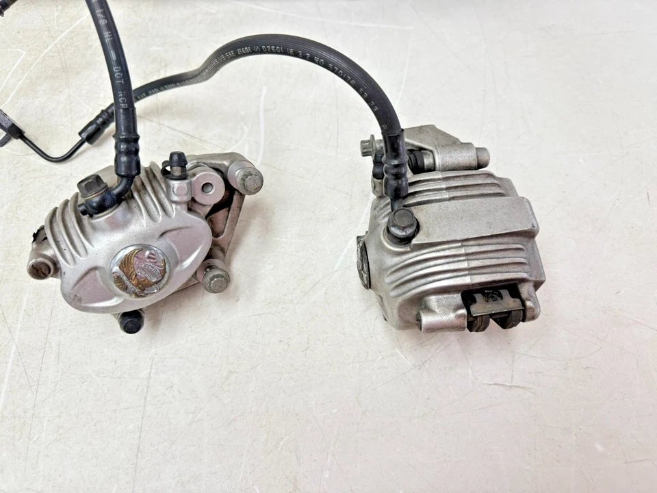 Harley Sportster R 2004 horquillas delanteras de doble disco pinzas de freno triple árbol etc. Foto 2 de 4