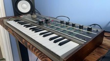 Korg Microkorg Synthesizer and Vocoder Keyboard - Black/Grey
