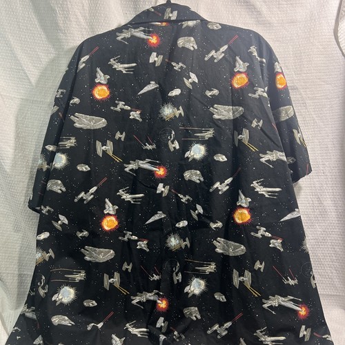 Disney Parks Men's Star Wars Button Up Hawaiian Shirt Sz 2XL Black Millennium - Picture 5 of 5