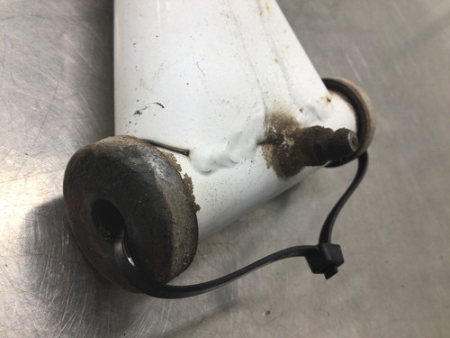 1988 Yamaha Banshee 350 YFZ350 FRONT UPPER RIGHT CONTROL J ARM  - Picture 4 of 5