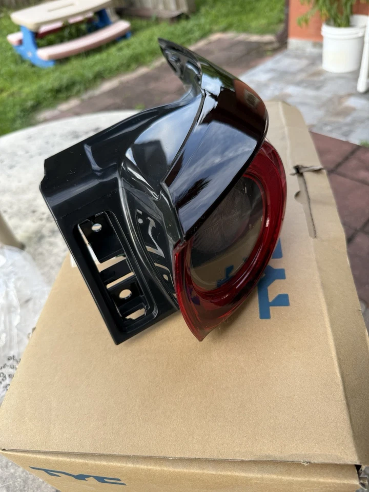 TYC 11-9005-00-9 CAPA Certified Tail Light Assembly For 17-21 Mazda CX-5 Right - Image 2 of 4