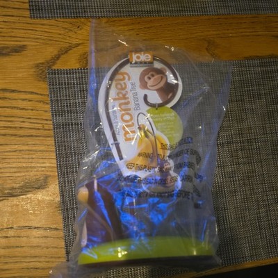 Joie Monkey Banana Storage Pod und Banana Storage Tree Hook versiegelt 