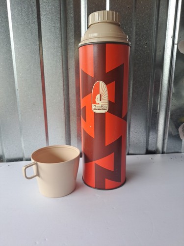Vintage Large Hiawatha Gambles thermos With Cup. 14 Inches - Picture 6 of 9