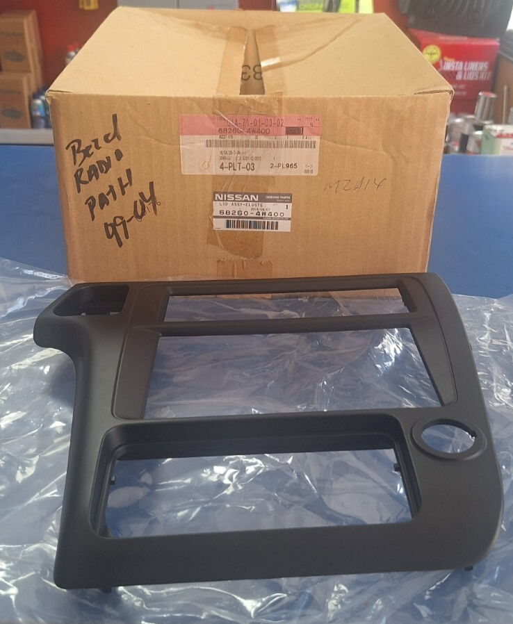 未開封品　SOUND OF MARCH~ NISSAN CD NISSAN PATHFINDER 2001-2004 ORIGINAL CENTER BEZEL 68260-4W400 | eBay