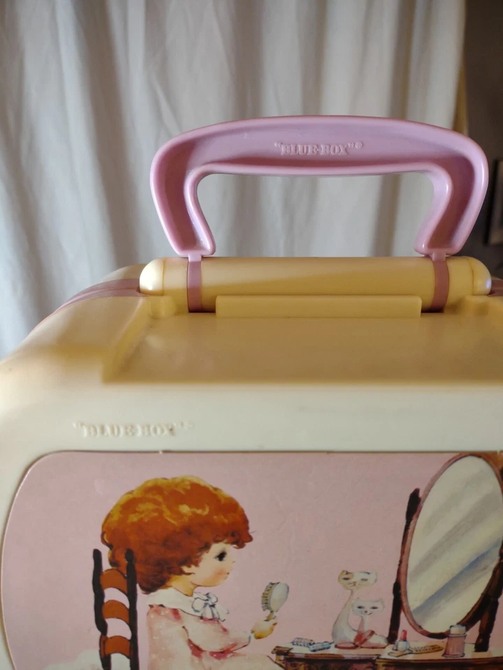 Vintage "Blue Box" Girl's Toy Vanity Set w/Light & Mirror (Includes 12 Pieces) - Image 3 of 4