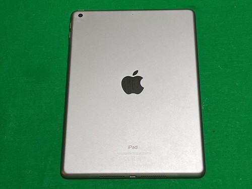 Apple iPad 6. Gen. 128GB, WLAN, 24,64 cm, (9,7 Zoll) - Spacegrau / Gebraucht - Bild 9 von 16