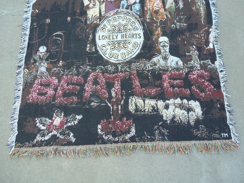 The Beatles Sargeant Peppers Tapestry Throw Blanket 65x48 Fringe Flaws Pic#10/11 - Picture 5 of 15