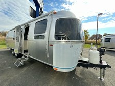 2027 Airstream Flying Cloud 30FBBQ