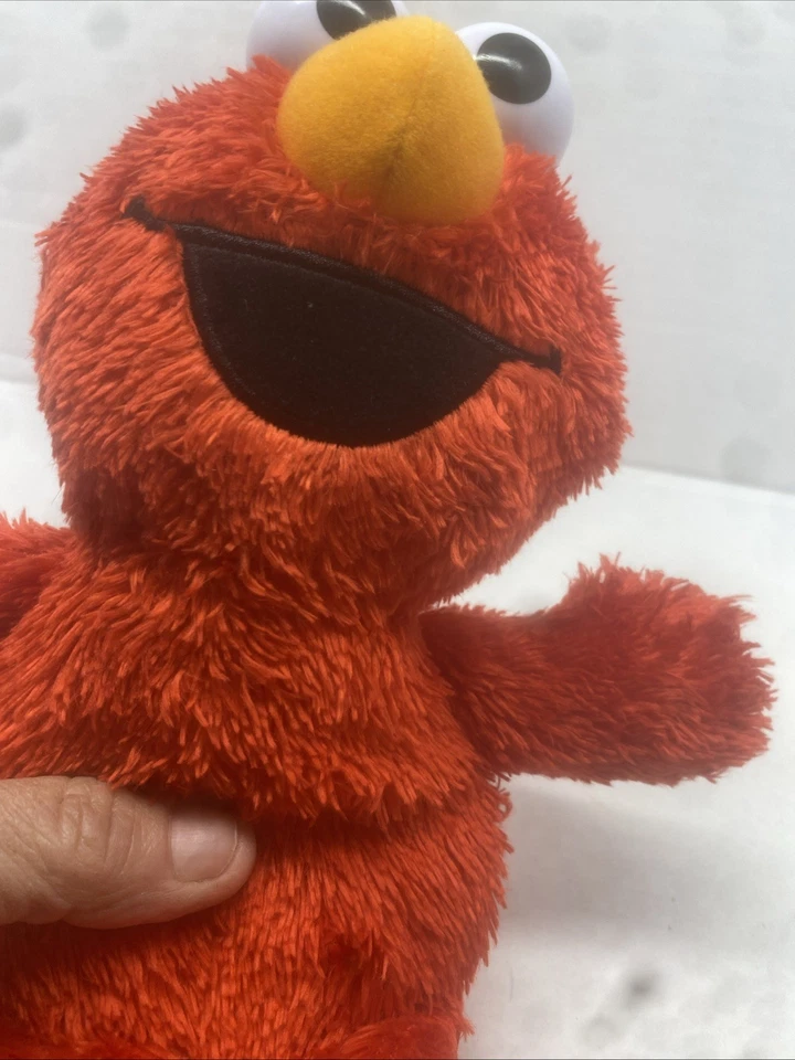 Muñeca parlante de peluche Tyco Sesame Street Tickle Me Elmo 1996 de colección probada y funciona Foto 4 de 4