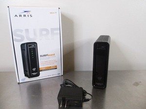ARRIS Panneaux SURF SBG10 DOCSIS3.0 16x4 Modem de câble Gigabit & Routeur 686 Mbps