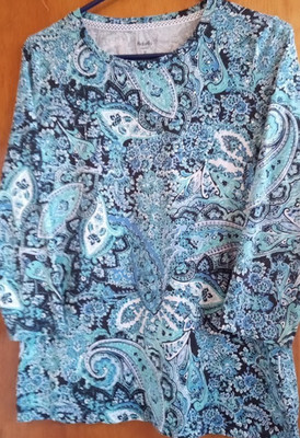 Rafaella size MEDIUM floral stretch 3/4 sleeves