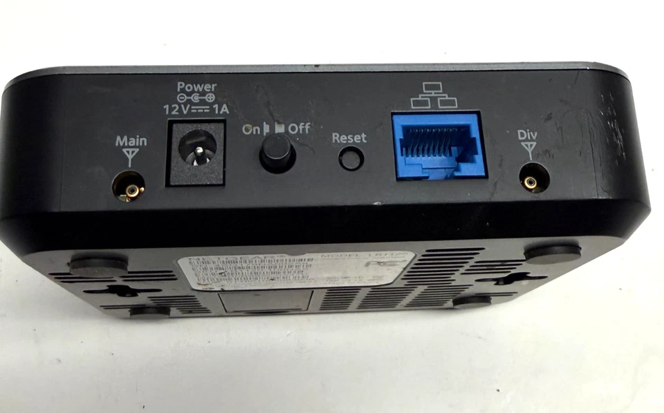 NETGEAR LB1120 4G 150mbps Instant Broadband Connection - No Power Cord Included - Image 4 of 4