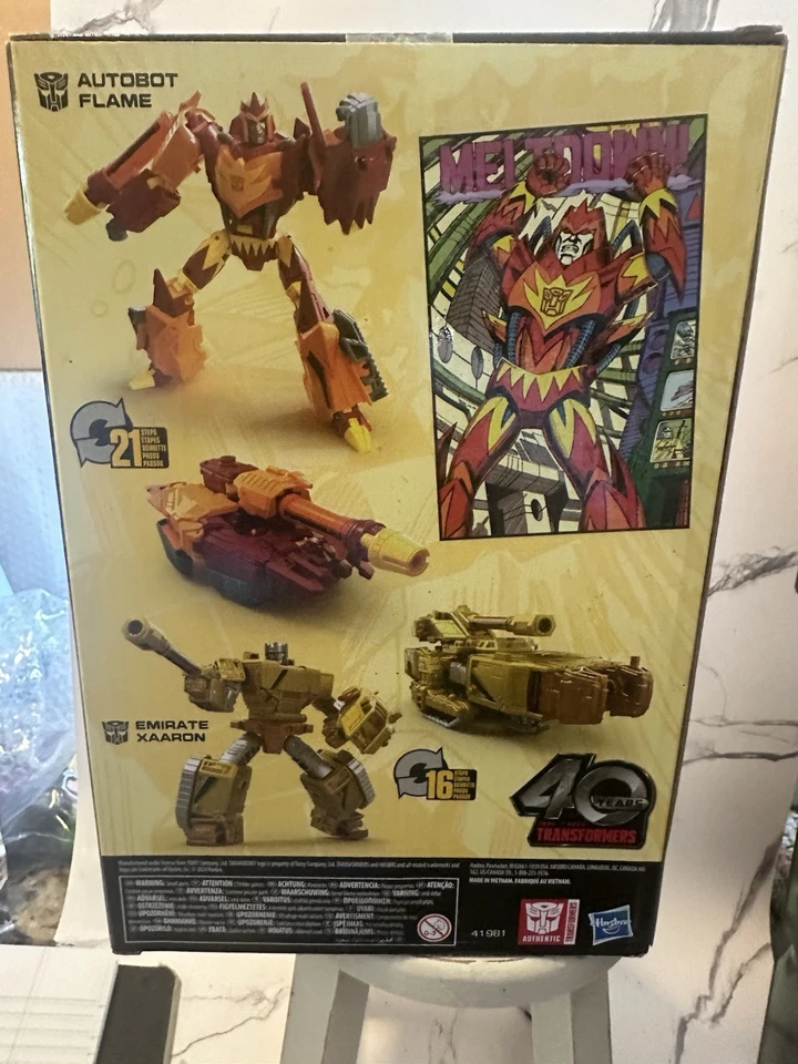 Transformers Generations Edición de Cómic Autobot Llama y Emirato Xaaron Sin usar, en caja sellada Foto 3 de 3