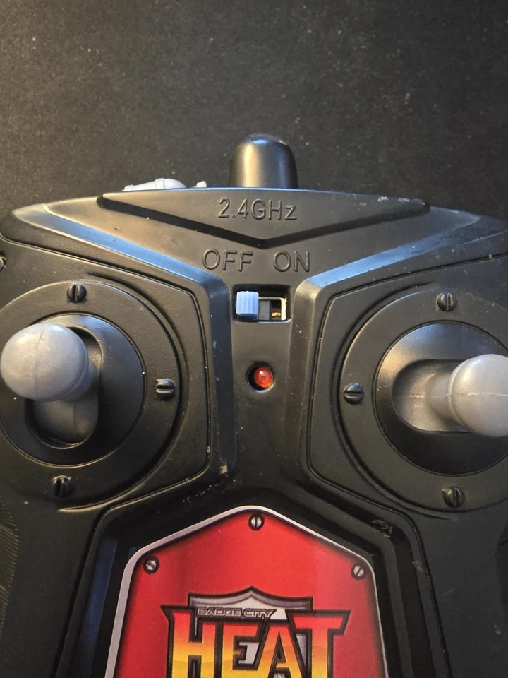 Jada RC Remote Controller ONLY Heat High Speed Pursuit Turbo Boost 2.4GHz TESTED - Image 4 of 4