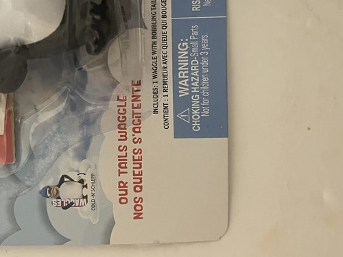 Waggles COLD-N-SCHLEPP The Penguin Figure - NEW - 3 Yrs + 10 Piece - Picture 3 of 9