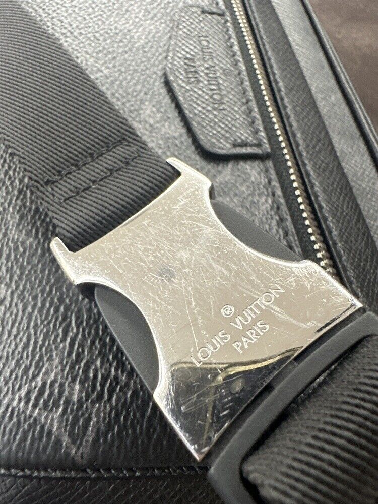 Louis Vuitton Outdoor Bum Bag M30245 PLEASE READ DESCRIPTION Louis Vuitton Outdoor Bum Bag M30245 PLEASE READ DESCRIPTION