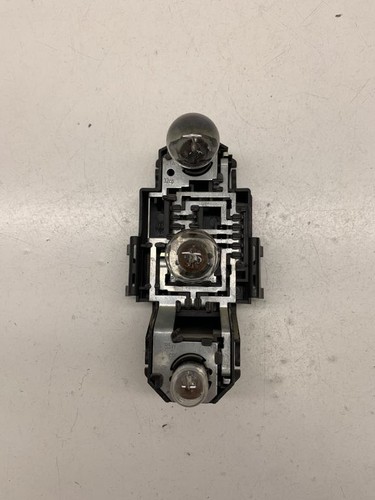 Volkswagen PASSAT B4 1995 Diesel Glühbirnenhalter Heckleuchte 3A9945257 DRA8193