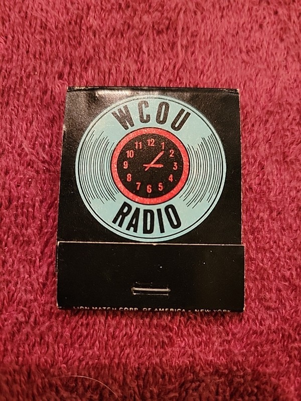 MATCHBOOK   "KCOU RADIO" VILLAGE HANGOUT NYC FULL UNSTRUCK RARE