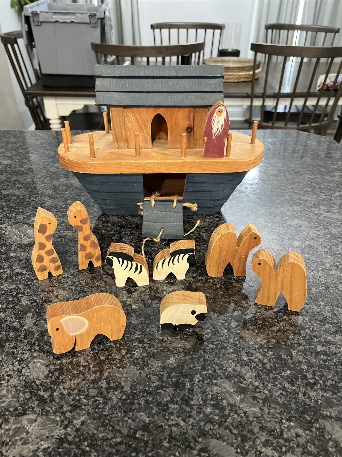 Vintage Carved Wooden Hand-Crafted Noah's Ark Toy Set Hand Painted 