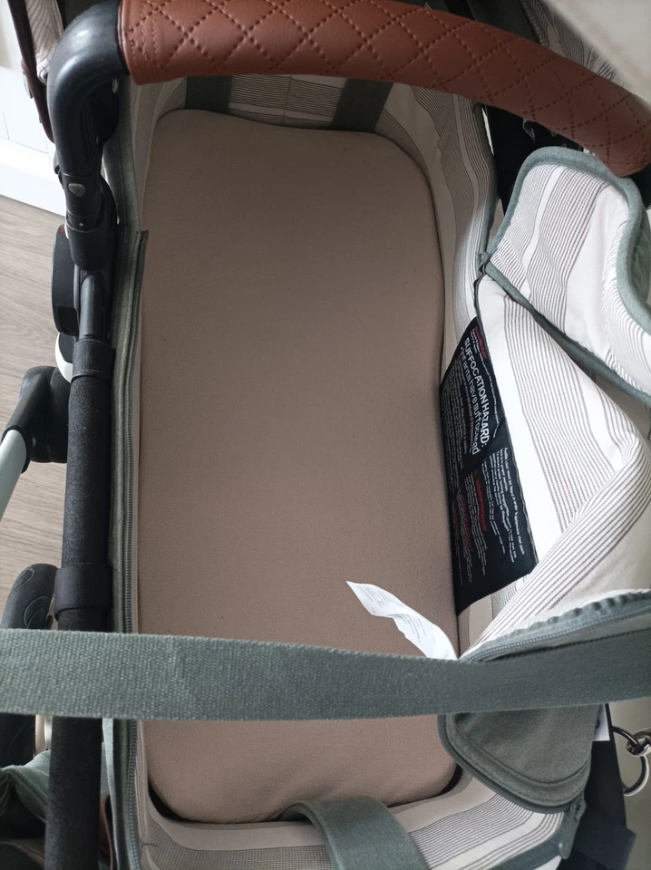 Bugaboo Buffalo Escape Pram/Pushchair + Extras - Image 4 of 4