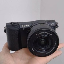 Sony Alpha a5100 24.3MP Mirrorless Digital Camera w/16-50mm Lens Black 90 new