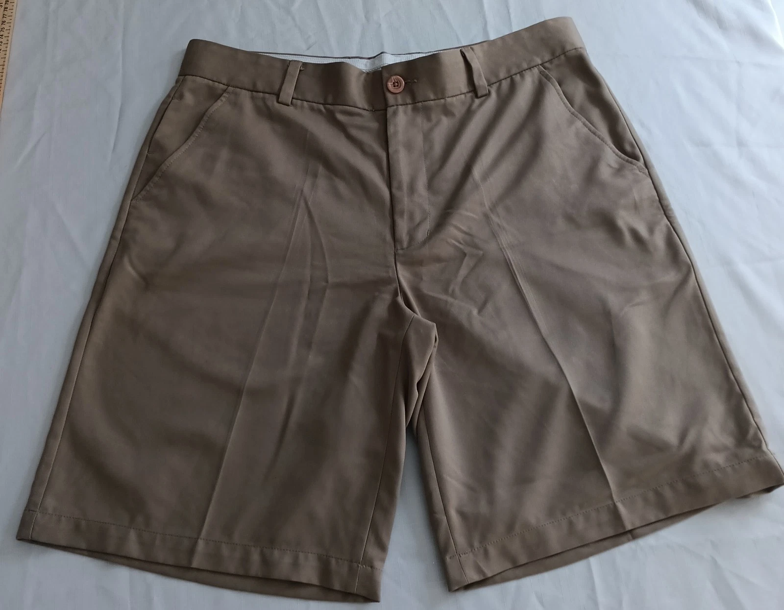 Greg Norman Golf Shorts Mens 34 Tan Flat Front Performance Casual