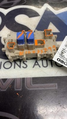 06 INFINITI G35 Cabin Fuse Box >pp-(t25+p5 0228 1pa0a 1e12