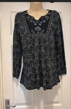 Papaya Women's Top Size 12 - Black Paisley Embroidered Yoke - Great Condition!