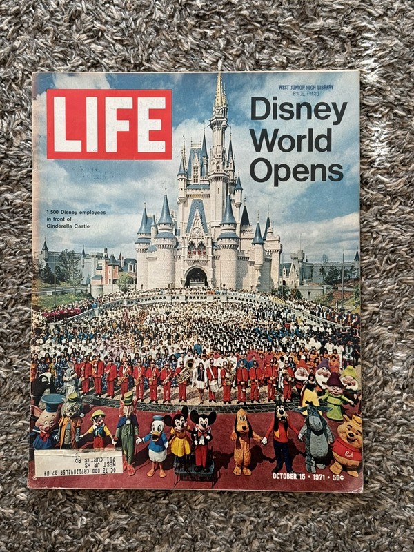 LIFE Magazine - October 15, 1971 Disney World Opens Complete 