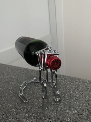 Wine Bottle Holder Floating Steel Chain Liquor Bottle Display