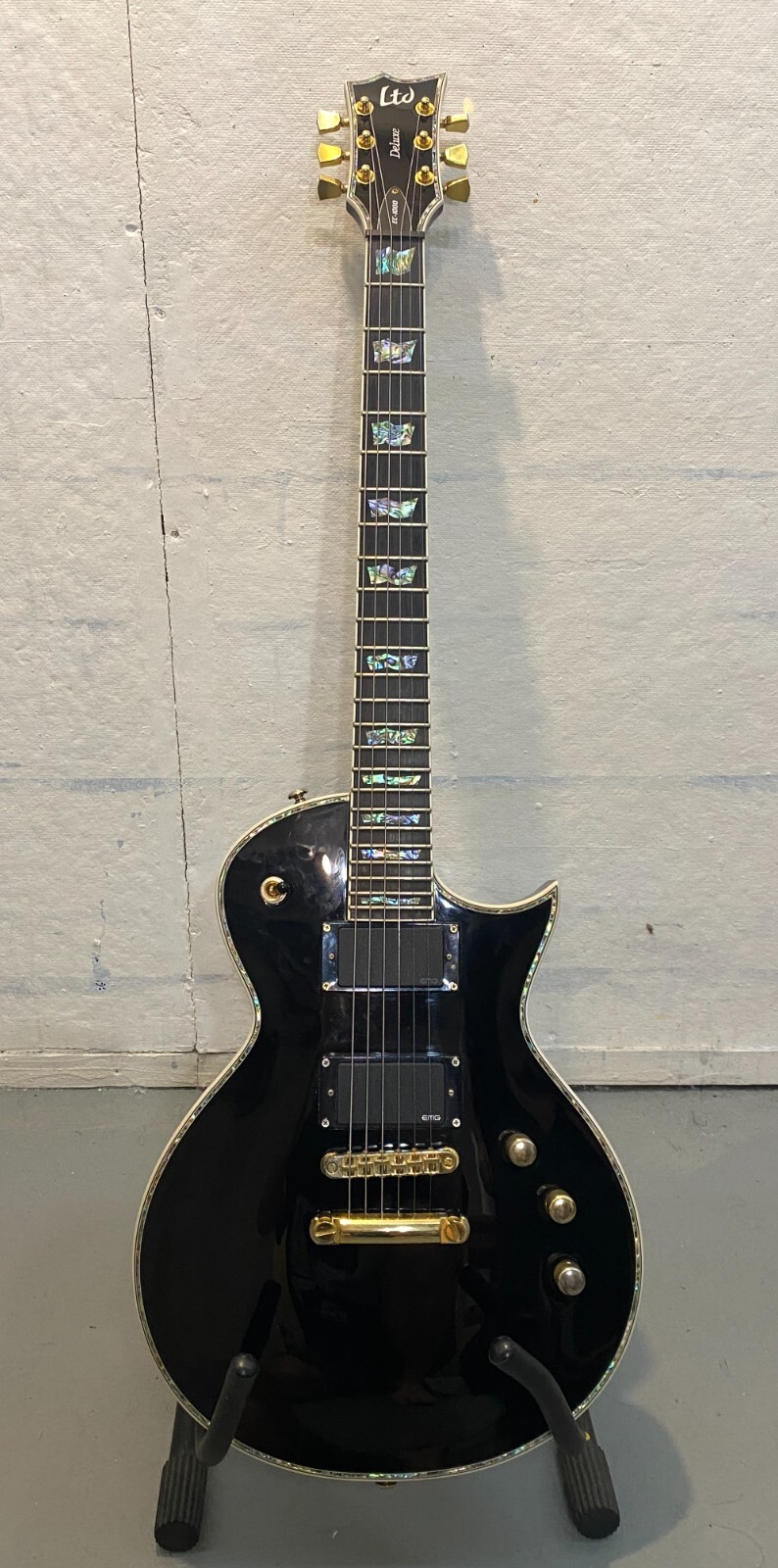 ESP LTD DELUXE EC1000 Electric Guitar 24 FRET Excellent Condition