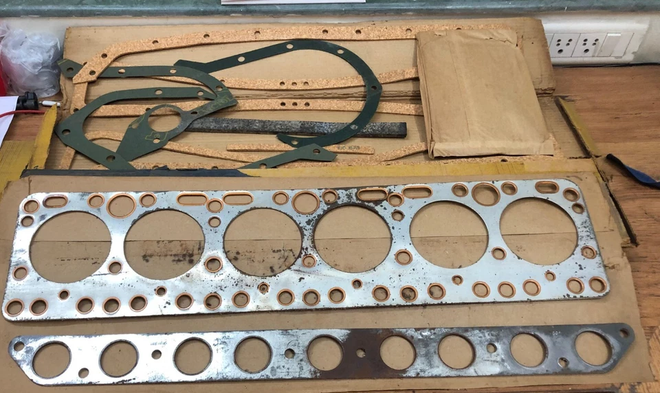 2 X HEAD GASKET SET FS1388 VICTOR FOR IHC INTERNATIONAL B3-B4-C35-K6-KS6-K7-KS7 - Image 2 of 4