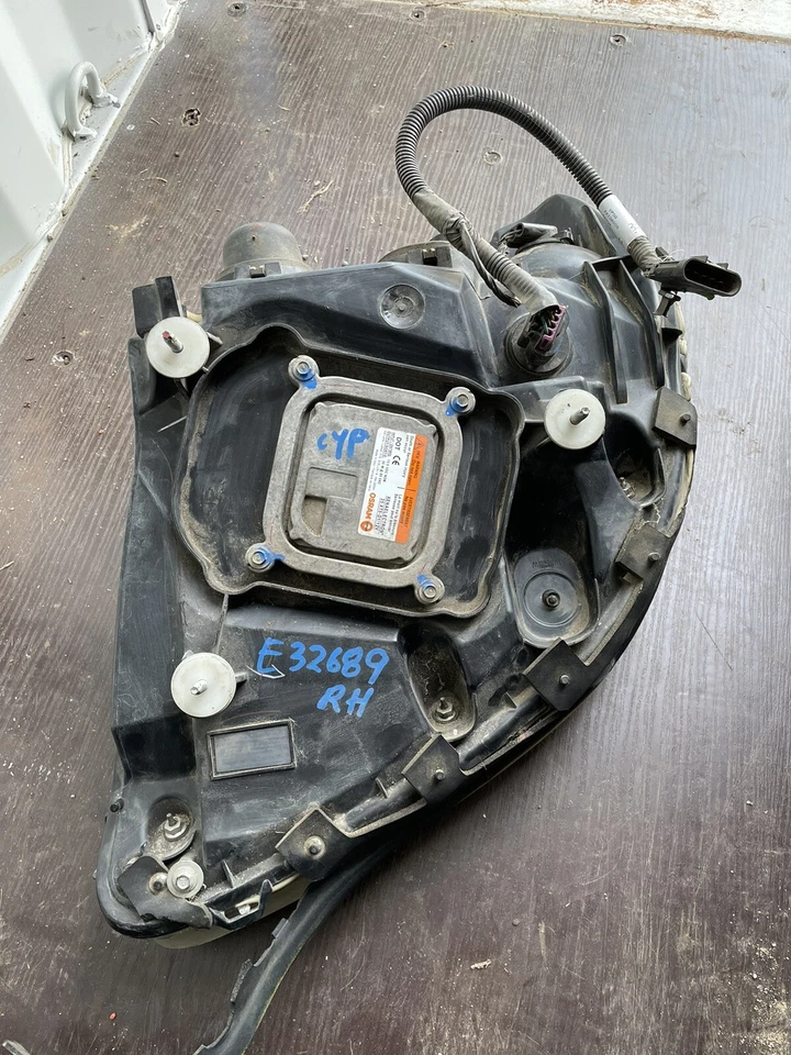 Faro Chevrolet Corvette 2006 Foto 4 de 4