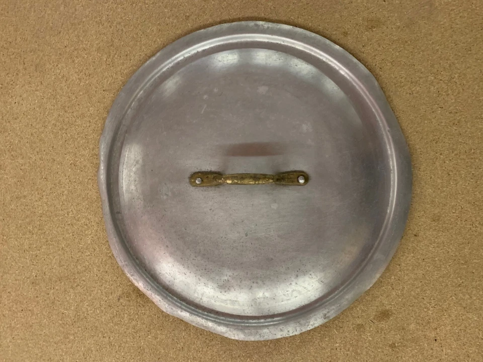 Pentola in alluminio con coperchio - Immagine 4 di 4