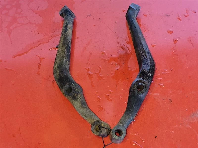 Braços de eixo de direção dianteira 1957 HUDSON HORNET - Imagem 2 de 4