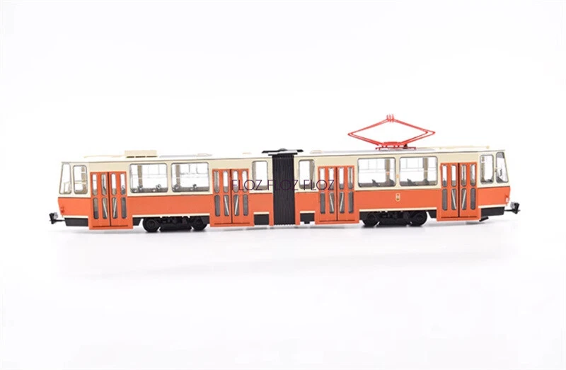 1:43 for Premium ClassiXXs for TATRA-KT4 for BVB Berlin Articulated Tram 1987 - Image 3 of 4