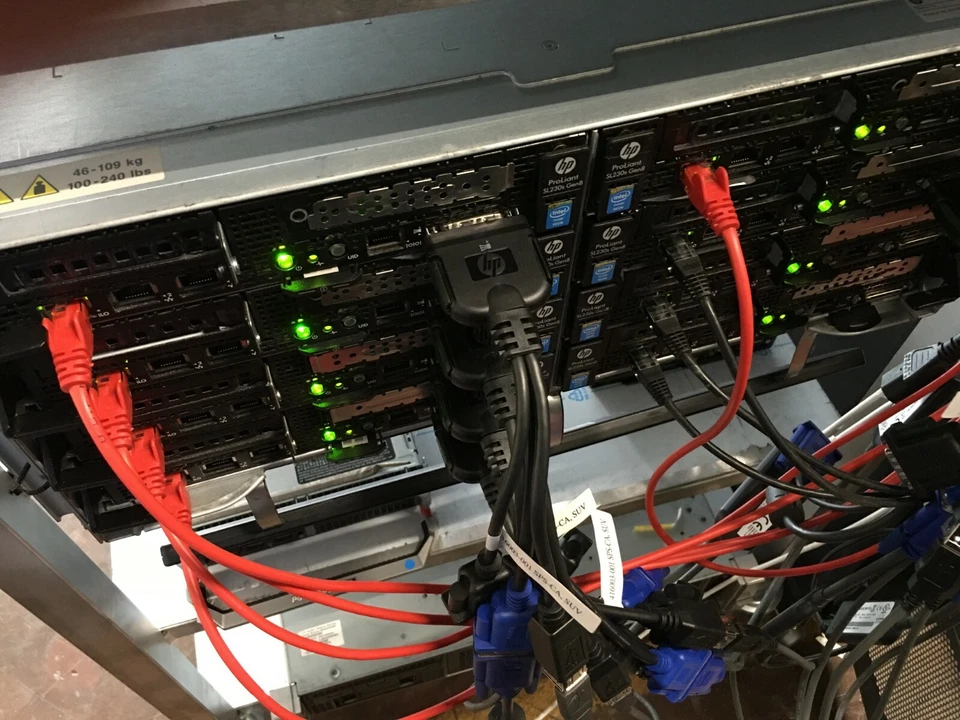 HP ProLiant s6500 Chassis 8x SL230s G8 Node Server 16x 8-Core E5-2660 ESXi 512GB - Image 3 of 4