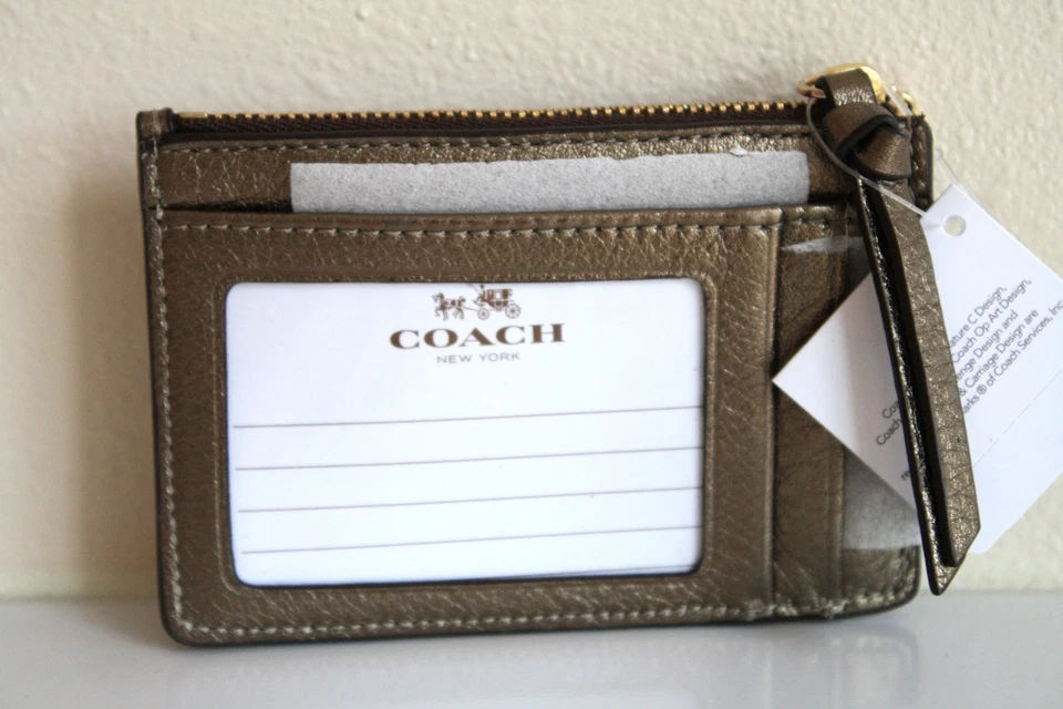 Nuevo con etiquetas Estuche para Tarjetas Coach Gold Bleeker Cuero Mini Delgado para Monedas con Llavero Llavero Foto 3 de 3