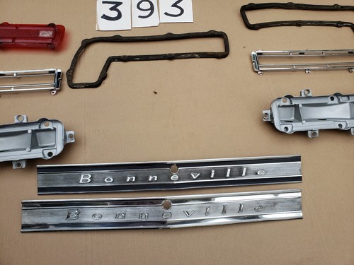 1968 Pontiac Bonneville of taillights and end finish panels. 1 PAIR (393) - Picture 5 of 9