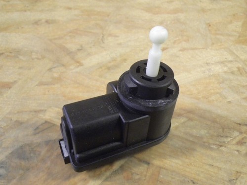 326446 Stellmotor Scheinwerfer rechts VW Polo III (6N2) 1J0941295B