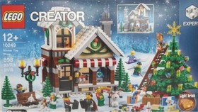 LEGO Creator Expert 10249 Winter Toy Shop Christmas Village Set 898 PCS NEW